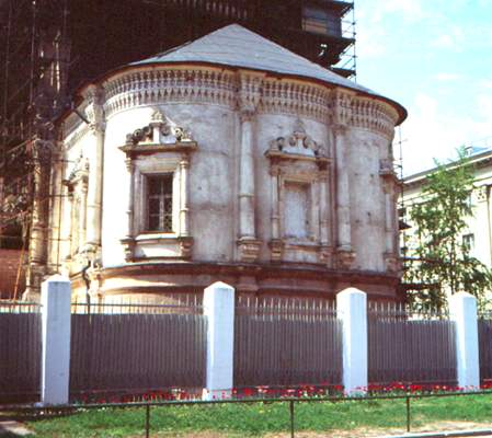 Апсиды собора Богоявленского монастыря.