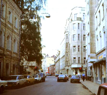 Малая Бронная улица.