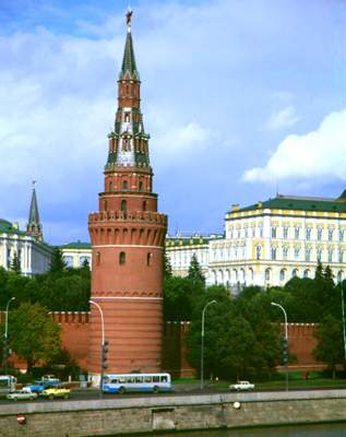 Водовзводная башня Кремля.