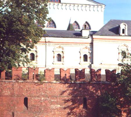 Фрагмент Китайгородской стены на Театральной площади.